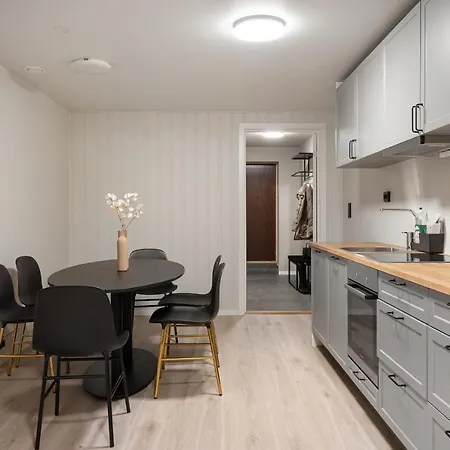 Enter - 3 Bedroom * ترومسو